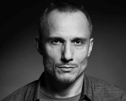 Glumac Miloš Timotijević dobitnik nagrade "Duga" za 2019/20. godinu